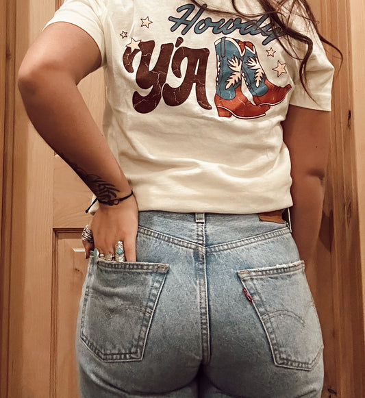 Howdy Y'all Graphic Tee