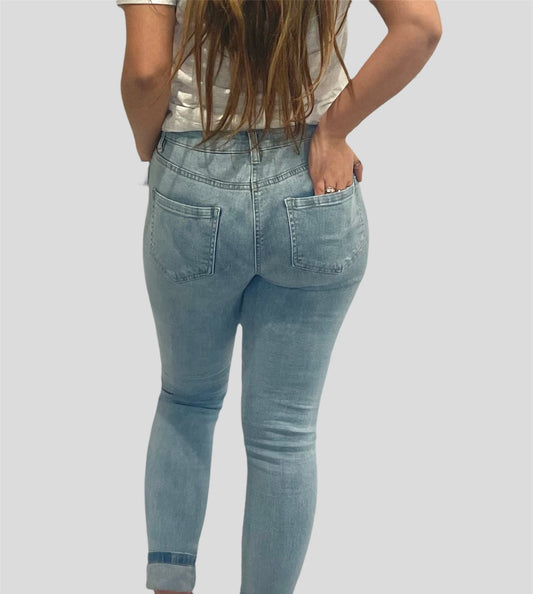 Aurora Distressed Jeans